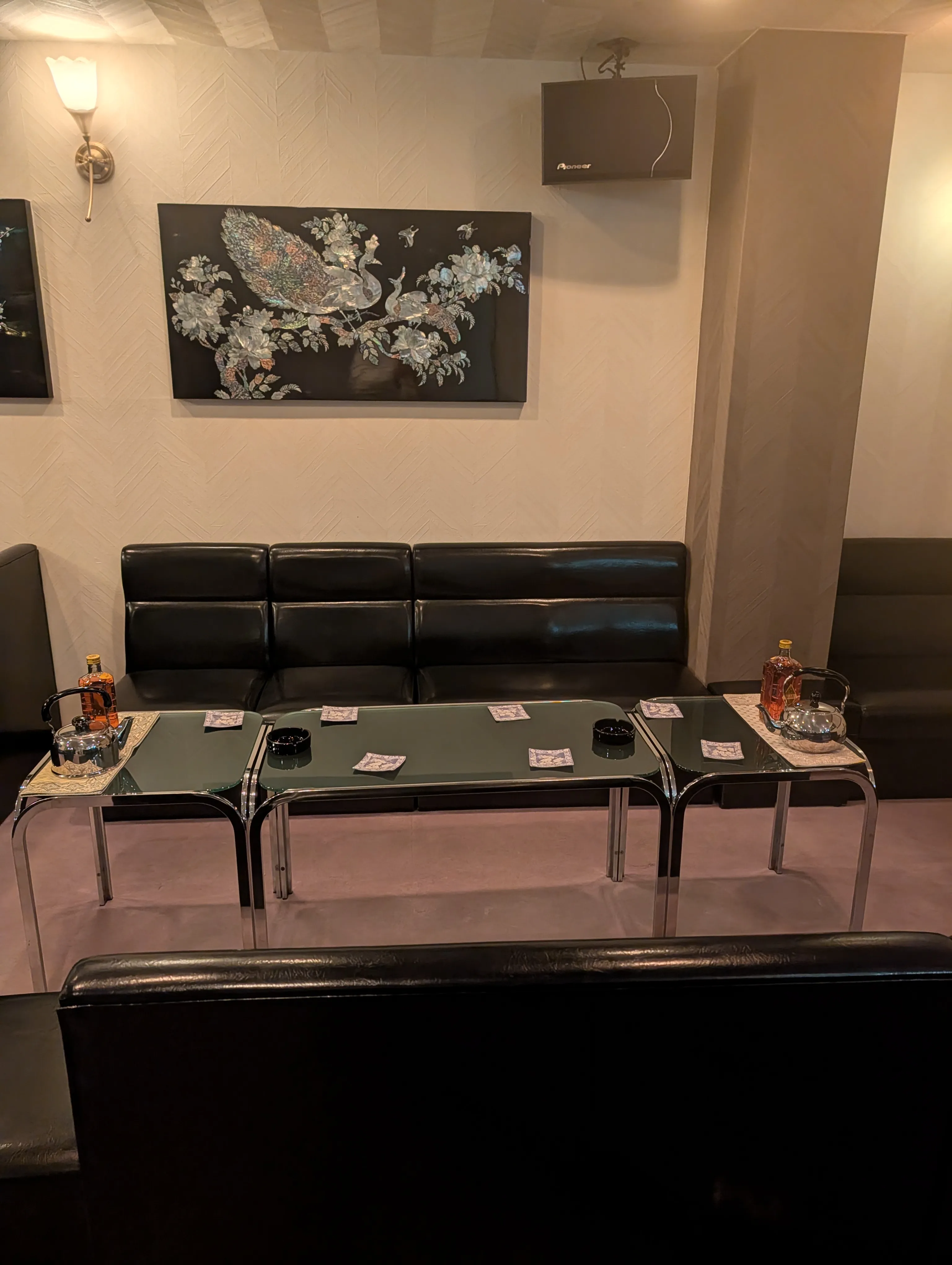 ラウンジ英のドリンク — 阪神尼崎ラウンジ・飲み放題込みバーカウンター｜尼崎